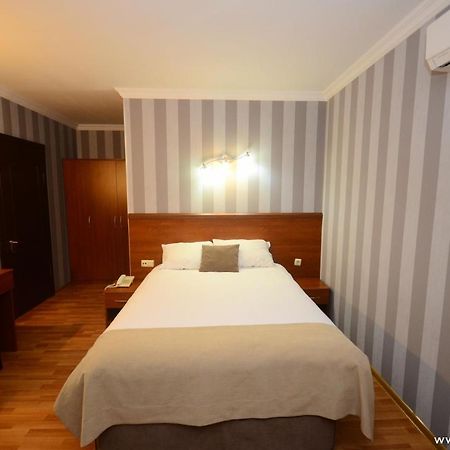 באטומי Hotel Istanbul מראה חיצוני תמונה