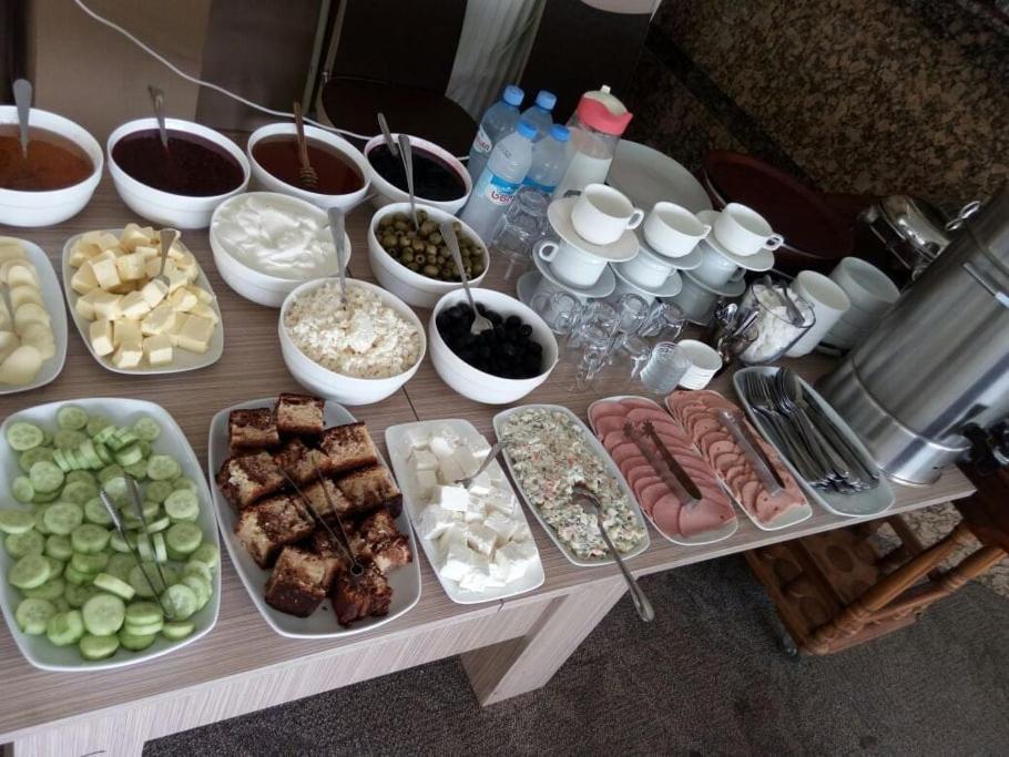 באטומי Hotel Istanbul מראה חיצוני תמונה